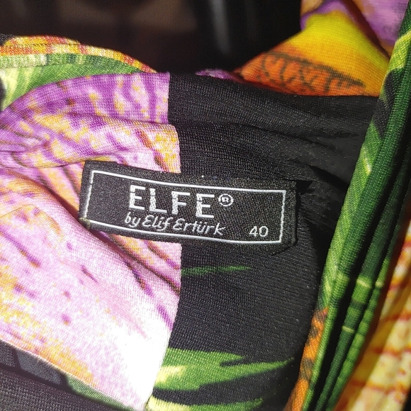 Elfe Maxi Dress With Vibrant Colors And Strechty material, Size Small - Picture 6 of 7